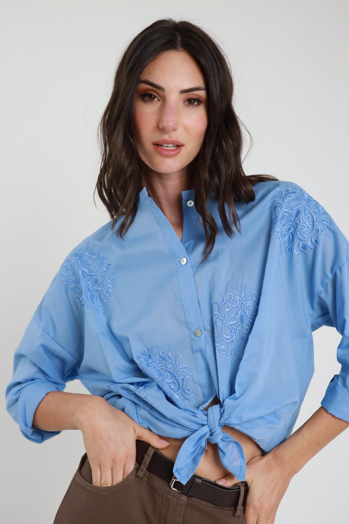 Camicia Coreana Ricami