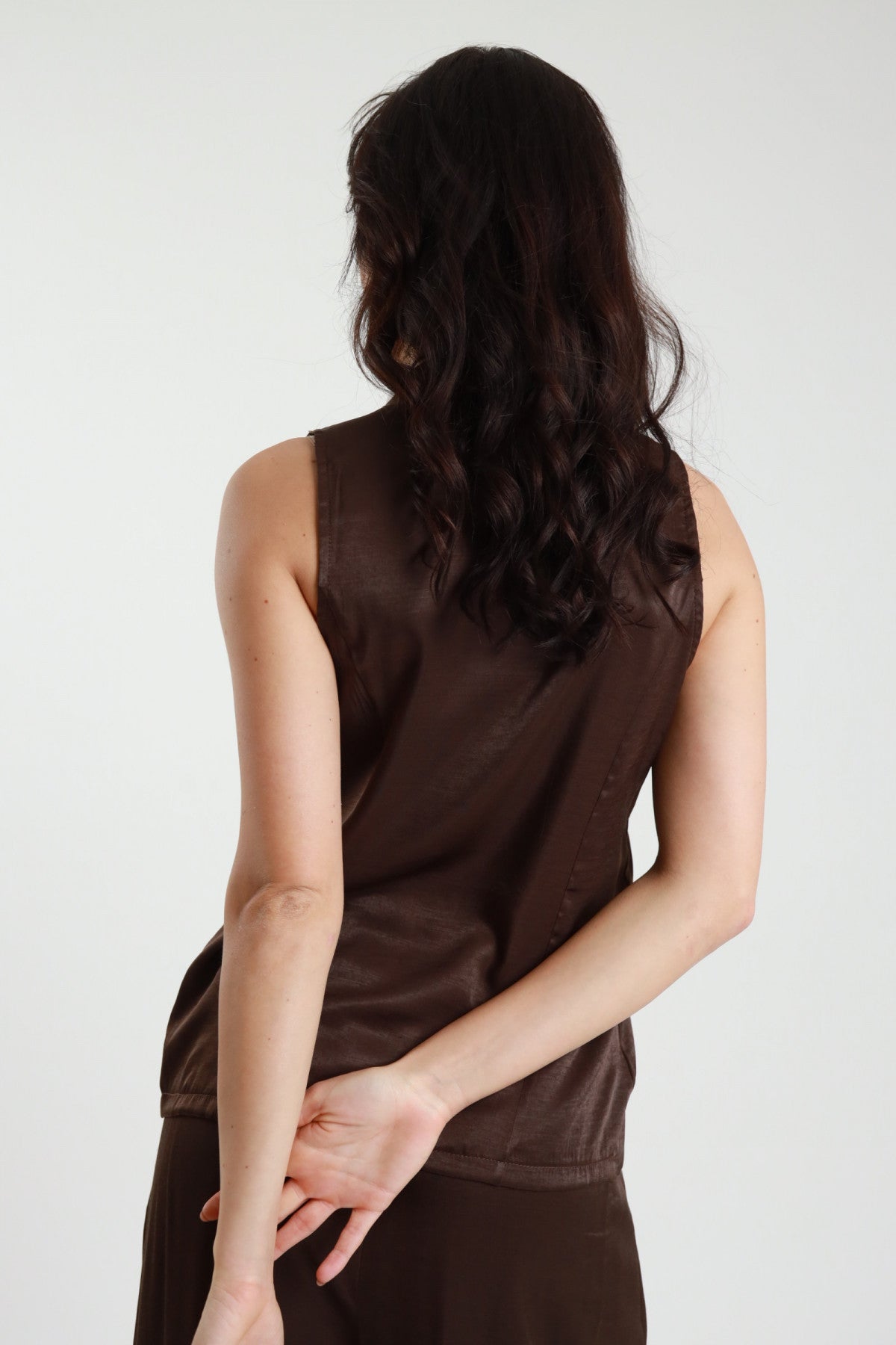 Gilet alamari cioccolato Susy Mix – vista posteriore