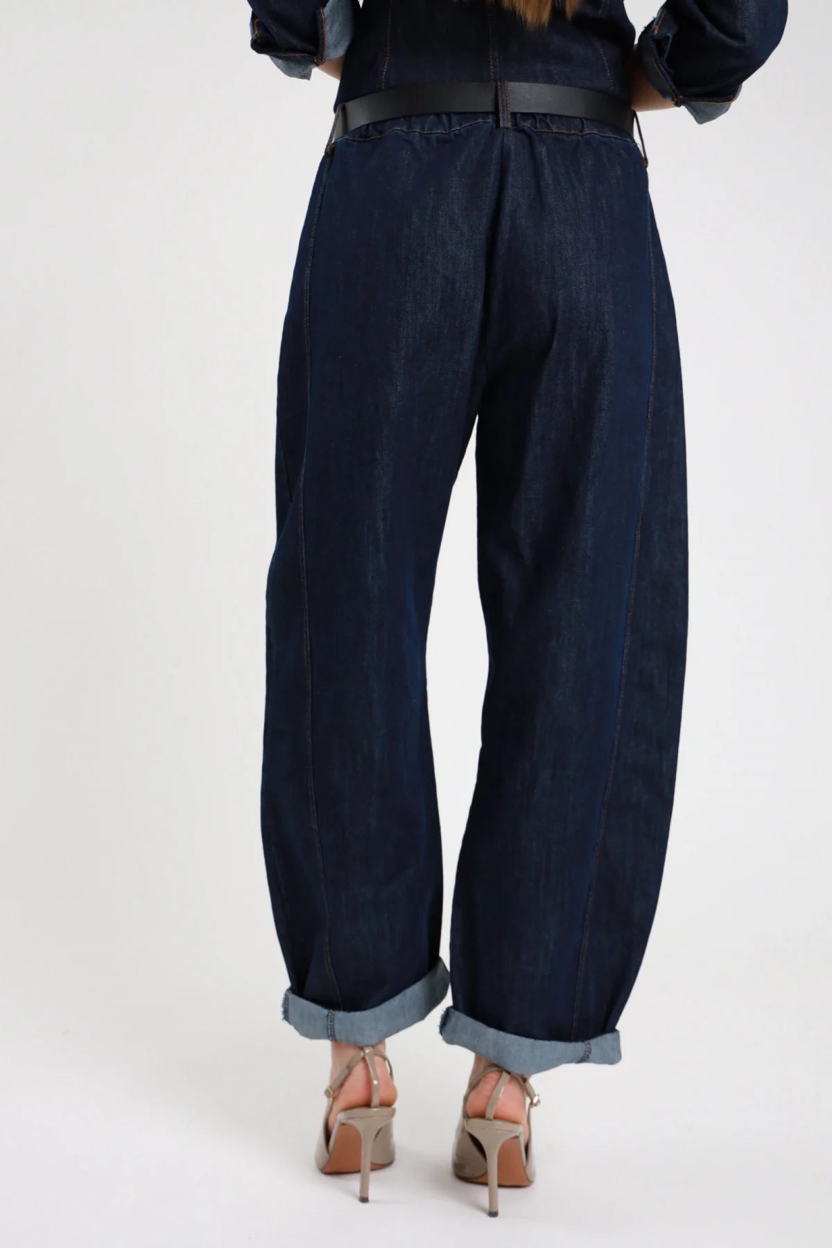 Jeans Stellina donna - dettaglio gamba ampia e risvolto denim chiaro