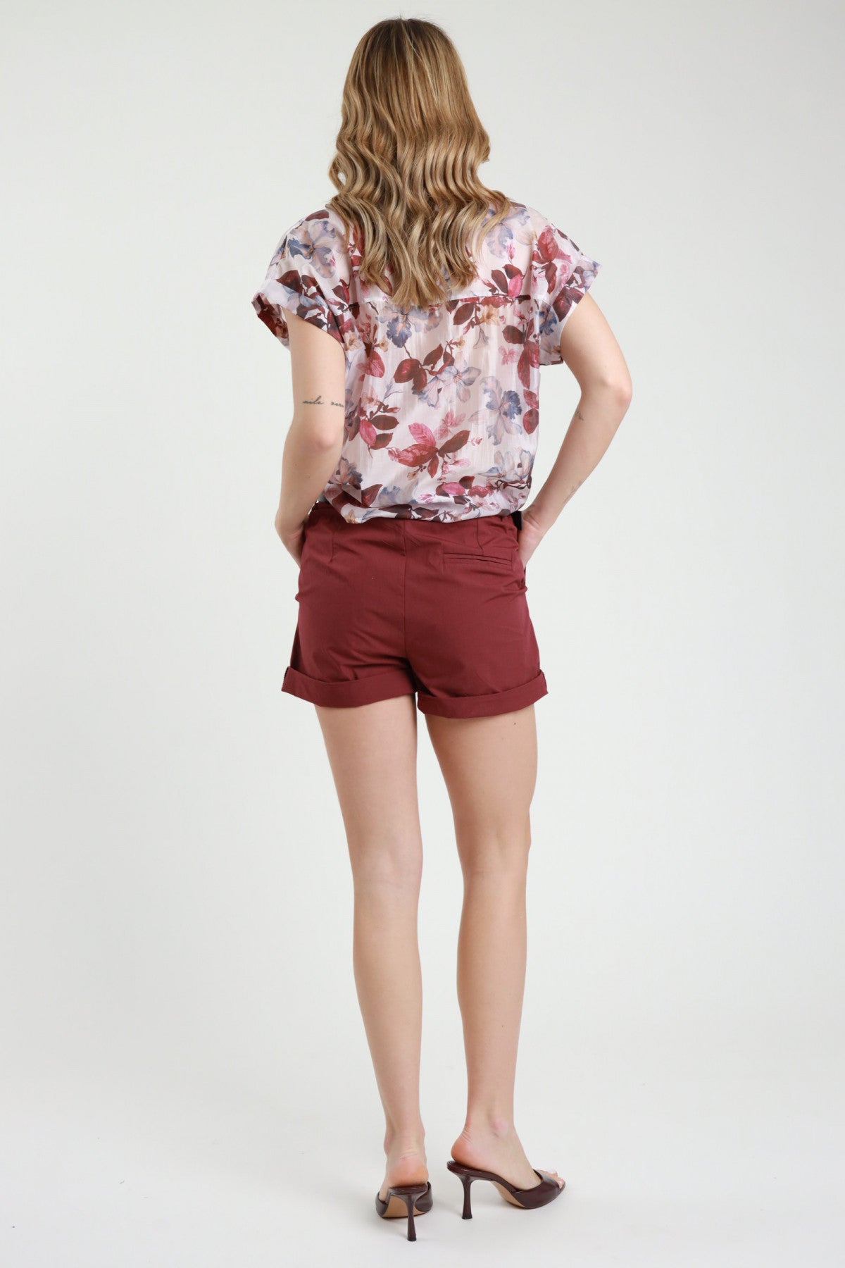 Shorts con Elastico