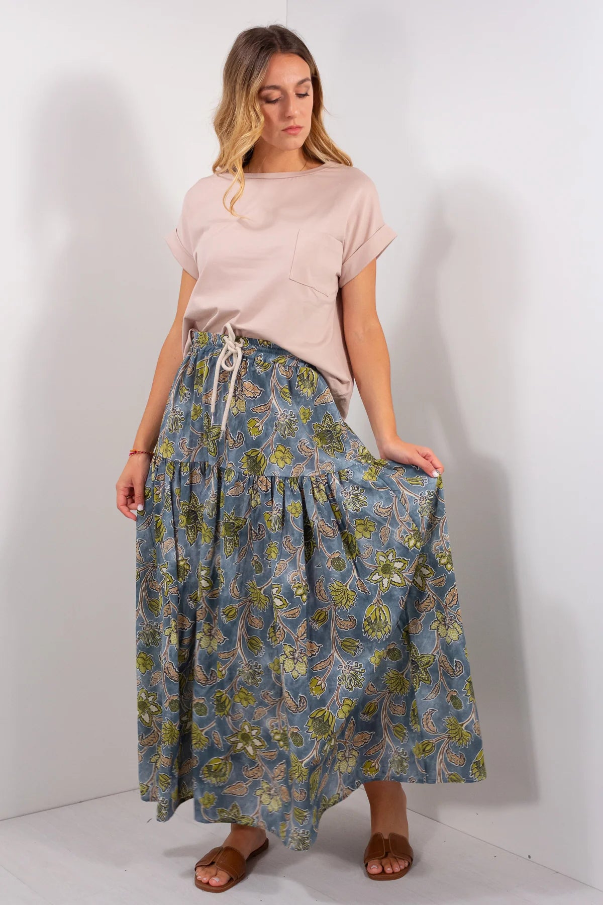 Gonna Balze Cot Fantasia DUDA – colorazione azzurro con stampa floreale verde, vista laterale