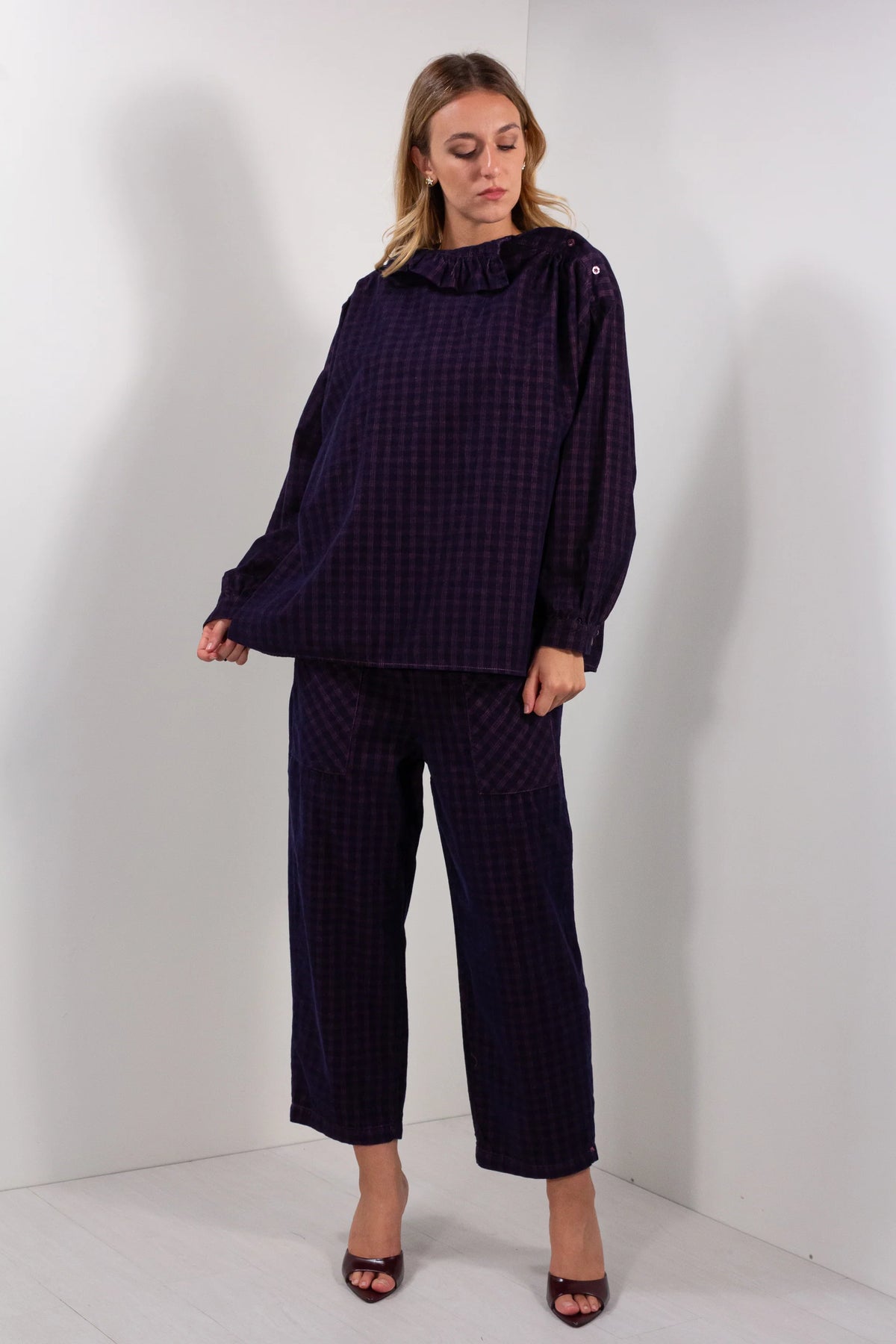 Maglia Microcostina Isabel DUDA blu notte - vista frontale con pantaloni coordinati