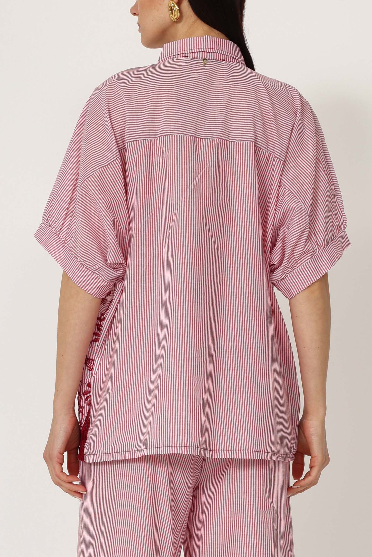 Camicia con Ricami