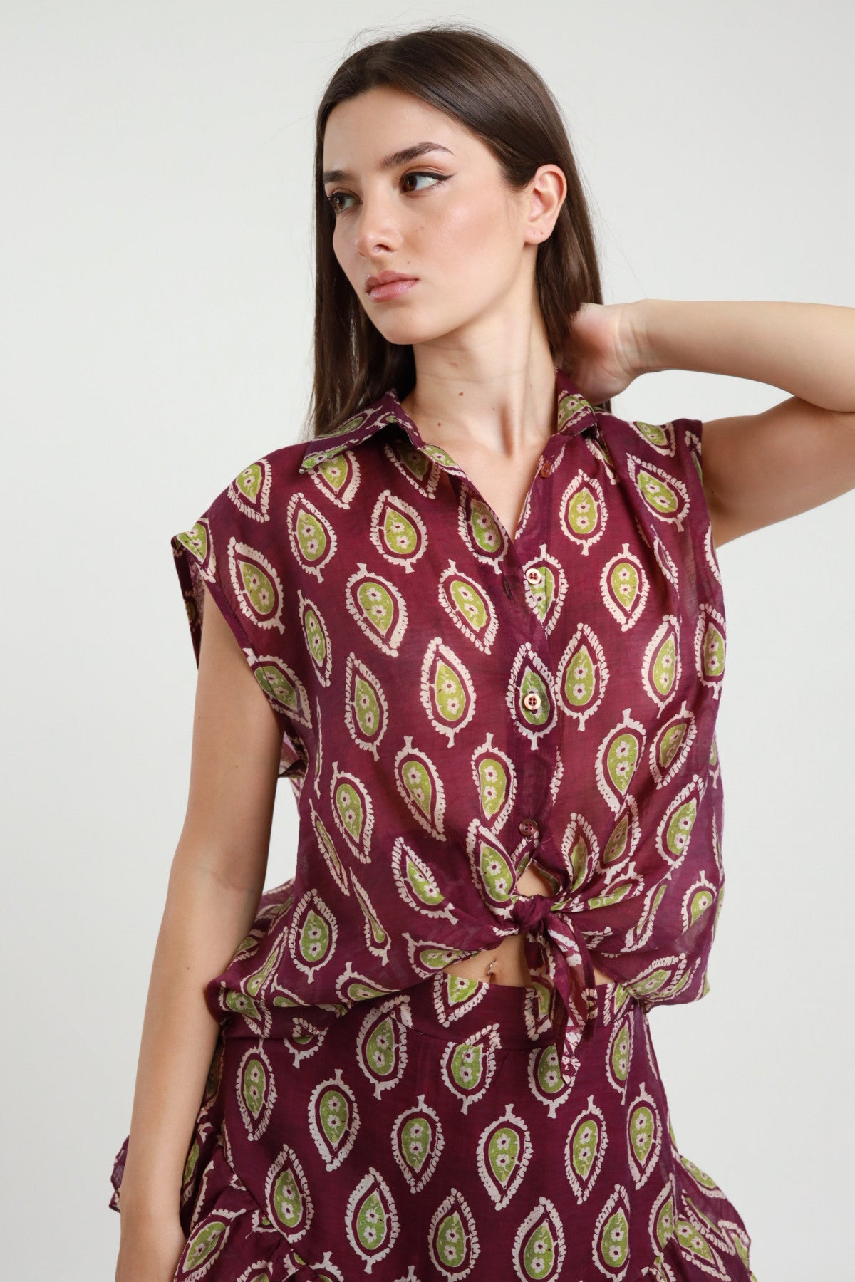 Camicia in Fantasia Paisley con Nodo
