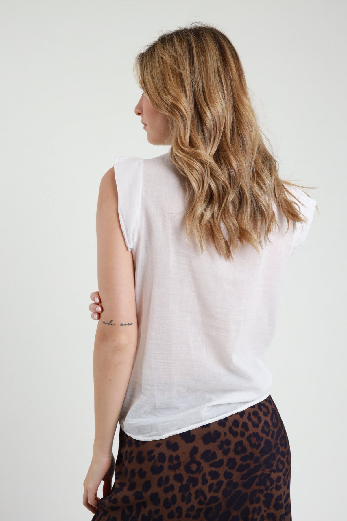 Camicia Smanicata con Volant – Susy Mix