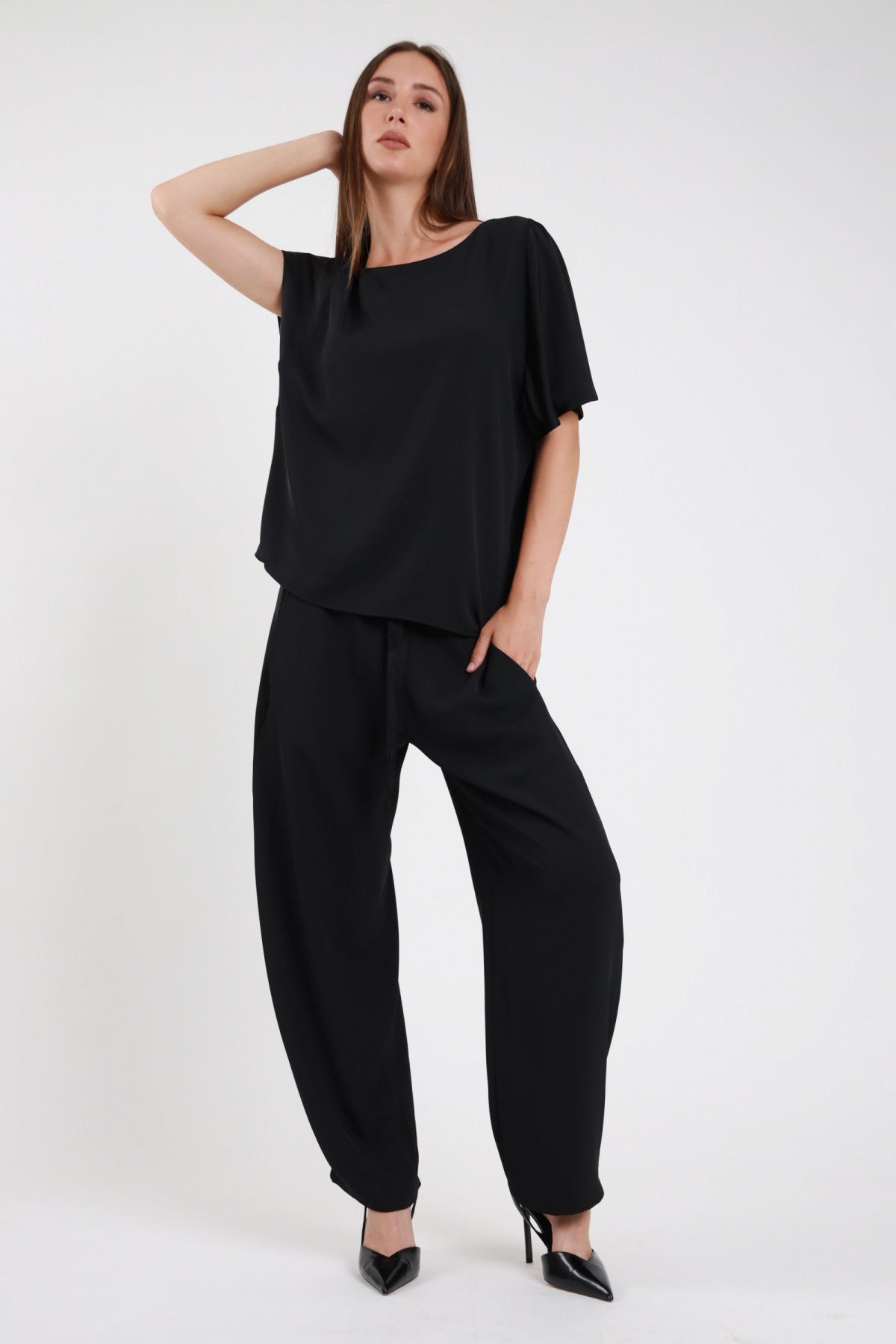 Completo blusa e pantaloni nero donna - maniche a farfalla e pantalone wide leg