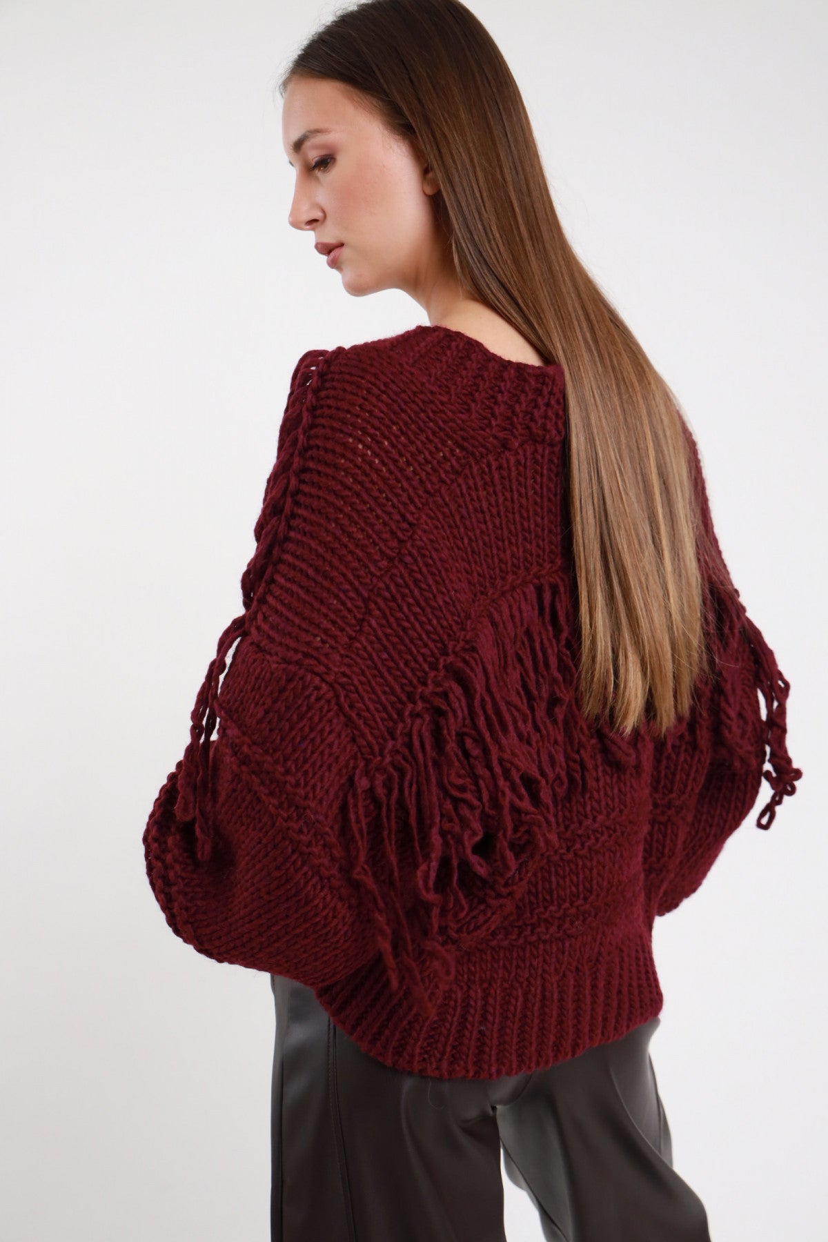 Cardigan frange oversize donna bordeaux Susy Mix – vista posteriore dettaglio frange maniche