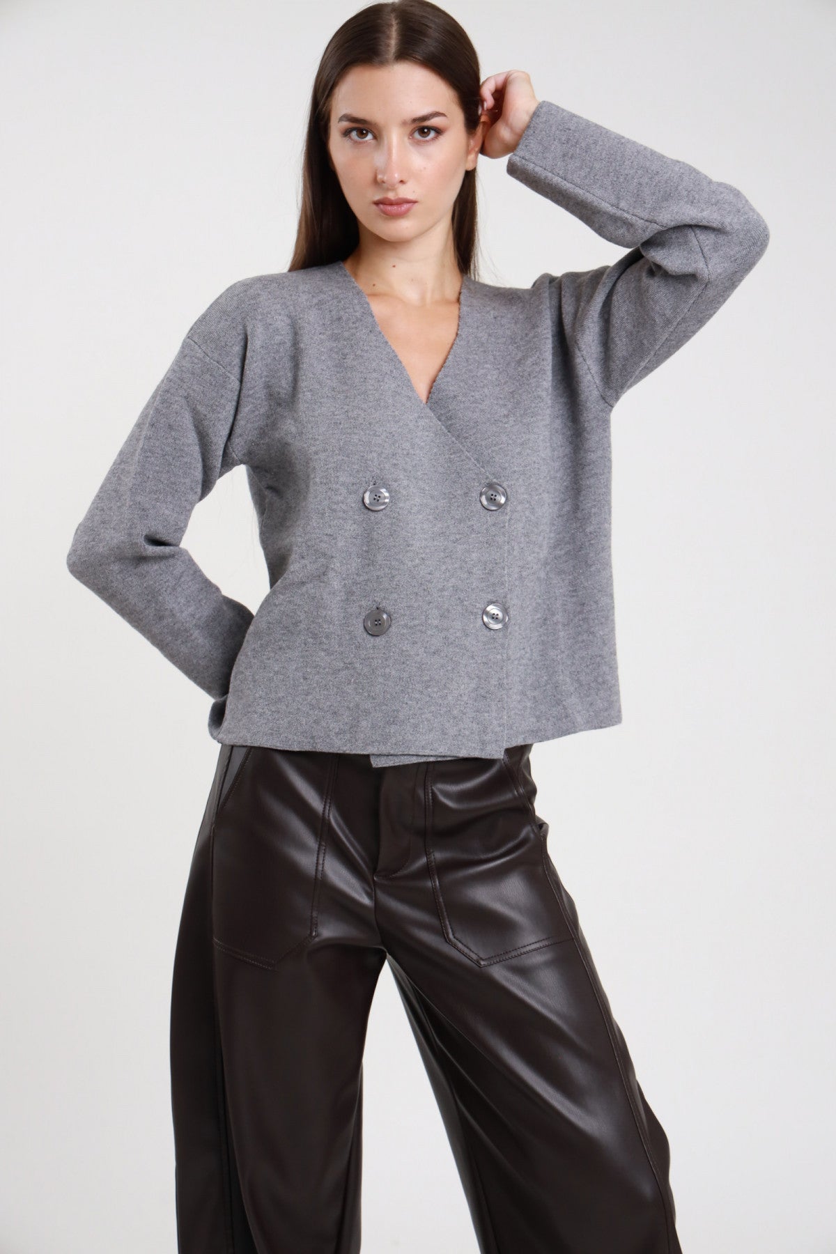 Cardigan doppiopetto grigio melange con bottoni - vista frontale