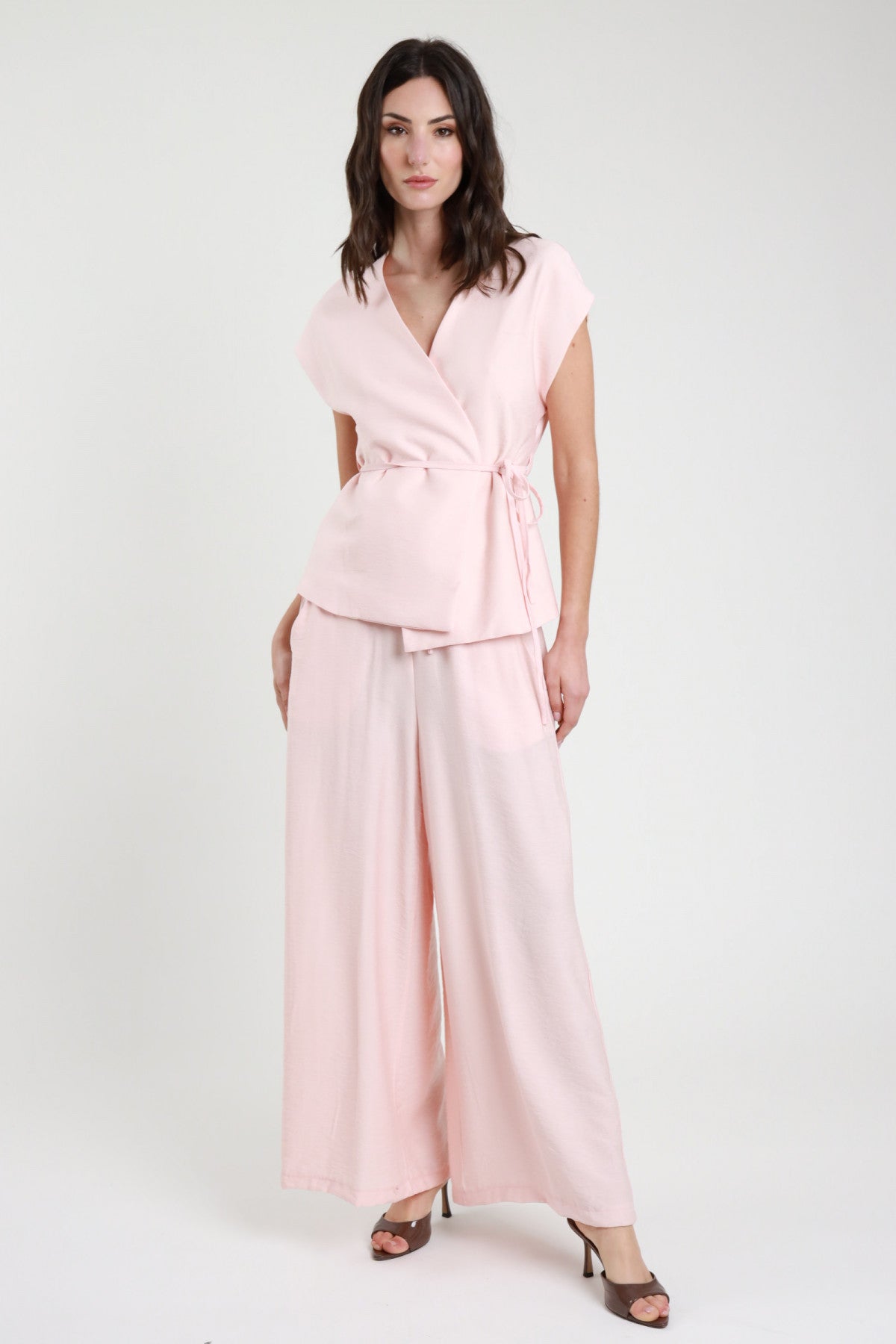 Completo Gilet con Lacci e Pantaloni