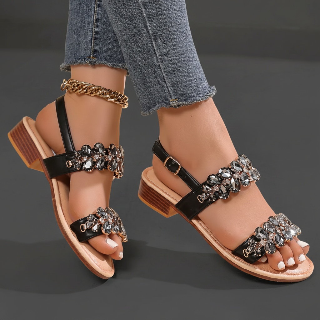 Sandali gioiello donna colore nero con cristalli su sfondo scuro – Metà Poeticafashion