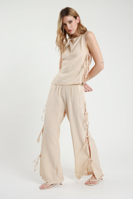 PANTALONE FIOCCHETTI LACCINI LATERALI
