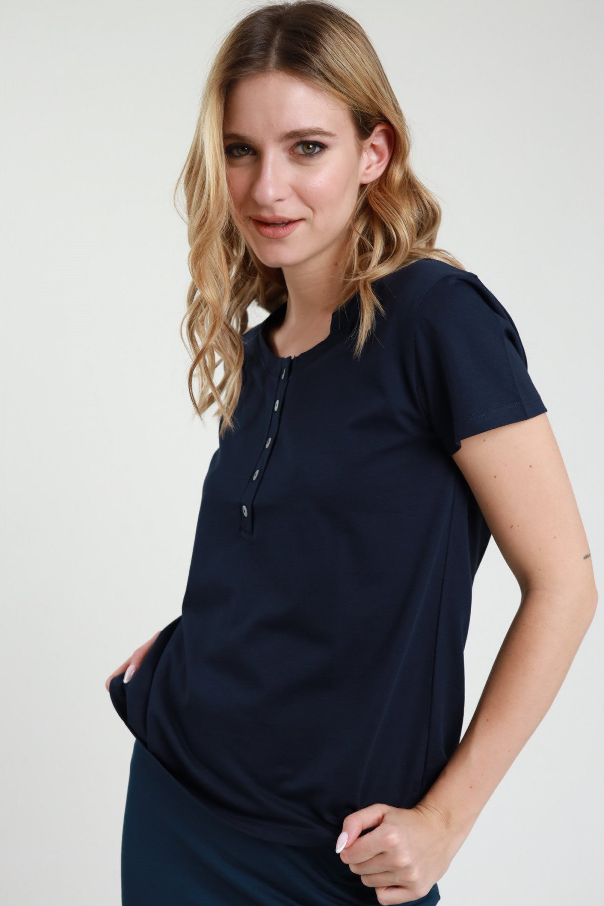 T-Shirt Scollo Serafino – Susy Mix